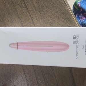 Pink Sonic Eye Device